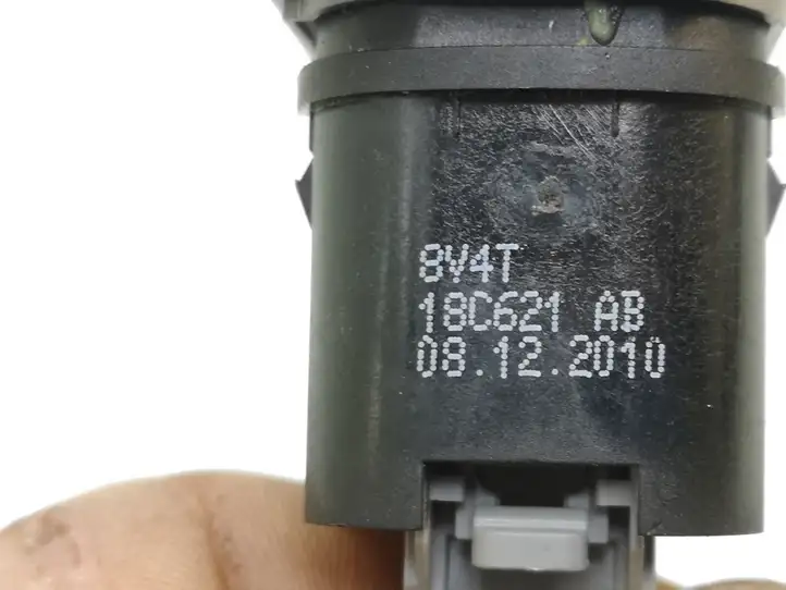 Ford Focus (2011 - 2015) 8V4T18C621AB Кнопка обогрева стекла — фото 3