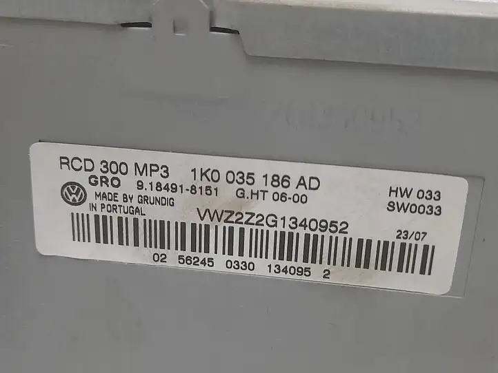 Volkswagen PASSAT B6 (2005 - 2010) 1K0035186AD Магнитола / мультимедийная система — фото 5