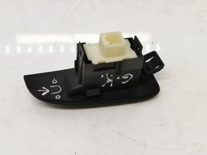 Toyota Avensis T250 (2006 - 2009) 7427205020 Блок кнопок стеклоподъемников — фото 5