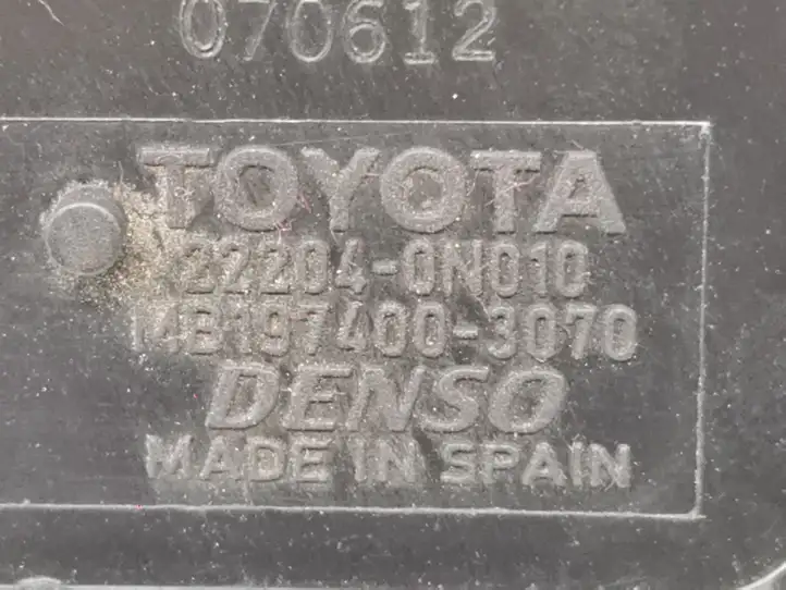 Toyota Avensis T250 (2006 - 2009) 222040N010 Датчик массового расхода воздуха — фото 7