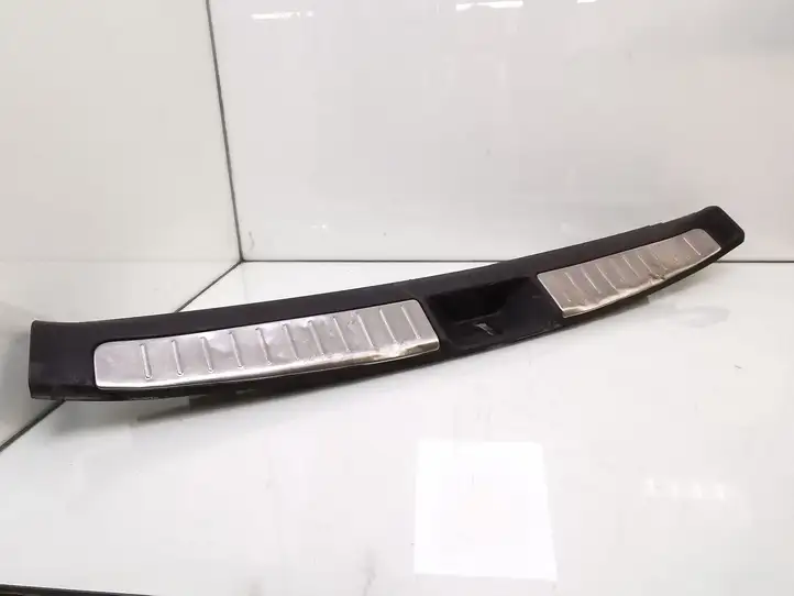 Toyota Avensis T250 (2006 - 2009) 5838705090 Отделка порога багажника — фото 7