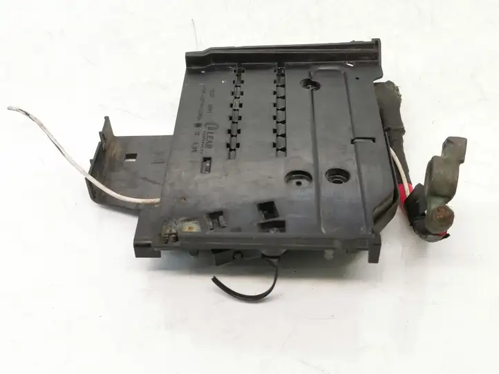 Ford Focus (2011 - 2015) AV6T14A067BC Плюсовой провод аккумулятора — фото 5
