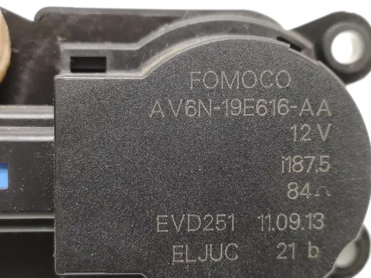 Ford Focus (2011 - 2015) AV6N19E616AA Двигатель задвижки потока воздуха — фото 2