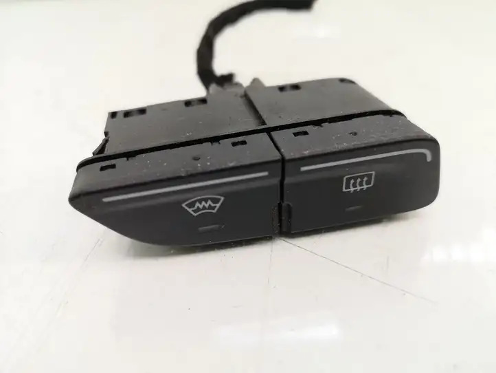 Ford Focus (2011 - 2015) AM5T18K574AC Кнопка обогрева стекла — фото 1