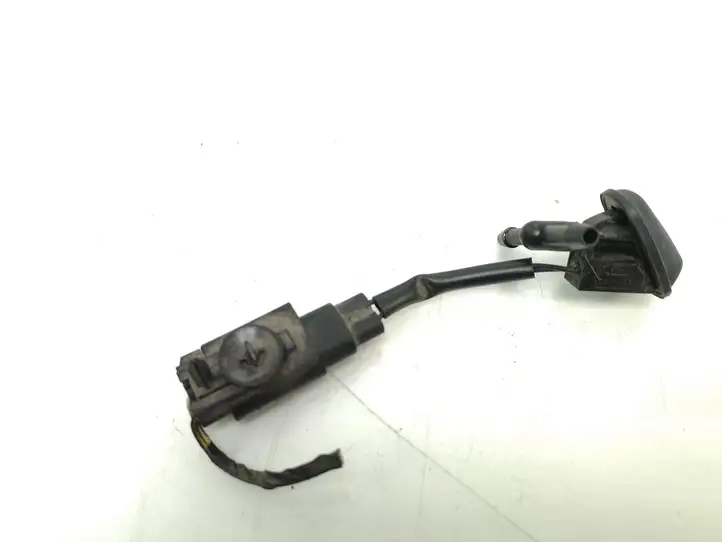 Ford Focus (2011 - 2015) BM5117666 Форсунка омывателя лобового стекла — фото 2