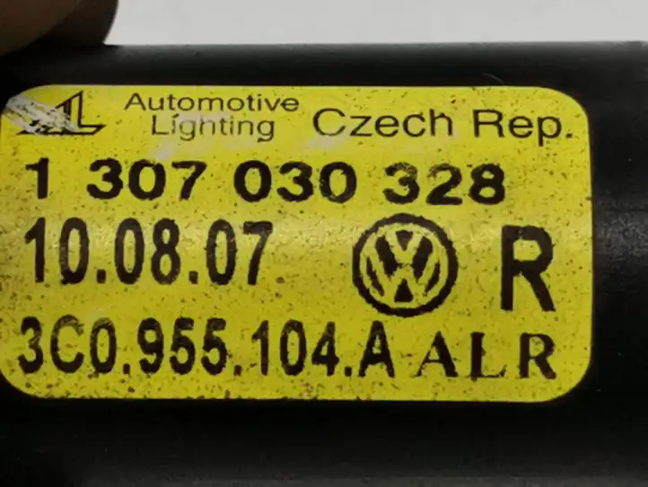Volkswagen PASSAT B6 (2005 - 2010) 3C0955104A Распылители омывателя — фото 6