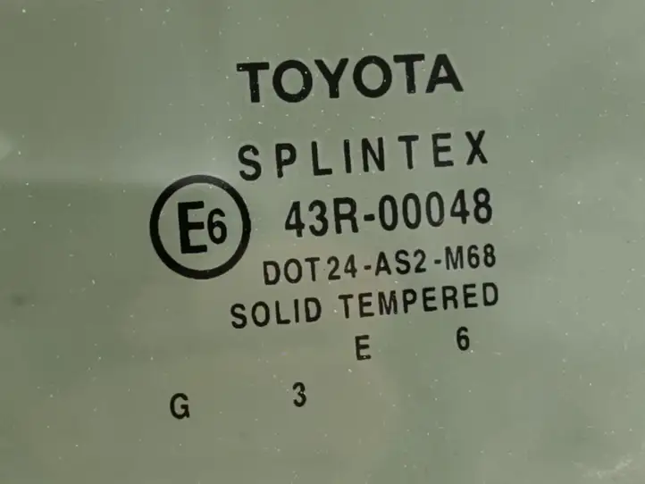 Toyota Avensis T250 (2006 - 2009) Стекло задней двери — фото 2