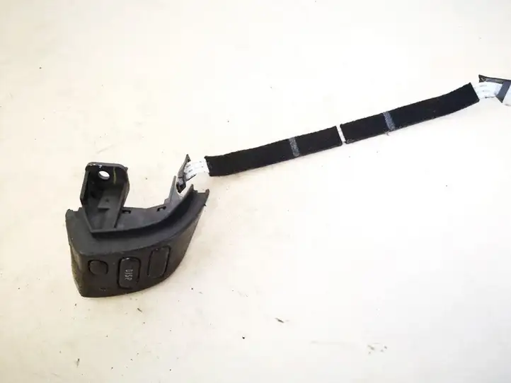 Toyota Corolla Verso AR10 (2004 - 2009) Кнопки на рулевом колесе — фото 1