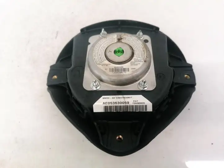 Alfa Romeo 147 (2004 - 2010) 735289920 Подушка безопасности руля — фото 2