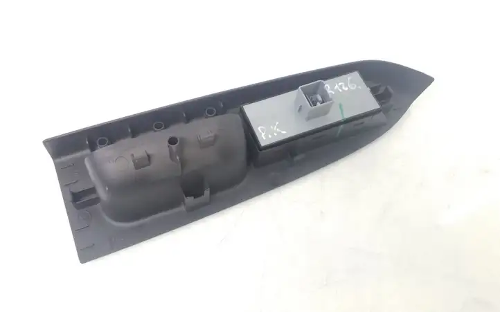 Volkswagen Touran I (2003 - 2010) 1K4959857B Блок кнопок стеклоподъемников — фото 3