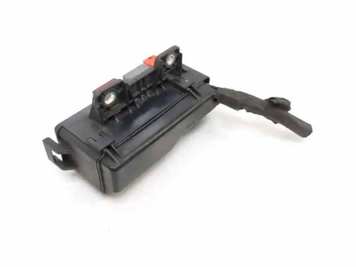 Toyota Avensis T250 (2006 - 2009) 9098702016 Блок монтирования реле — фото 1