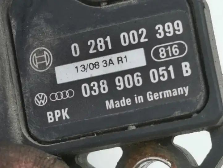 Volkswagen Touran I (2003 - 2010) 0281002399 Датчик давления воздуха впуска — фото 3