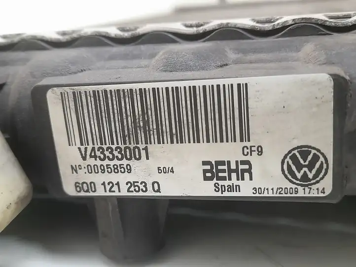 Skoda Roomster (5J) (2010 - 2015) 6Q0121253Q Радиатор охлаждающей жидкости двигателя — фото 8