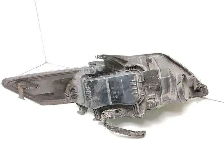 Ford Mondeo MK IV (2007 - 2014) Передняя фара — фото 4