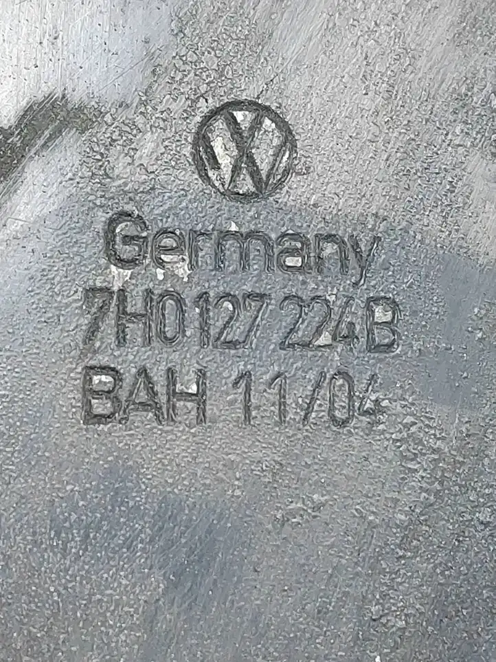 Volkswagen Transporter - Caravelle T5 (2003 - 2009) 7H0127224B Кронштейн топливного фильтра — фото 3