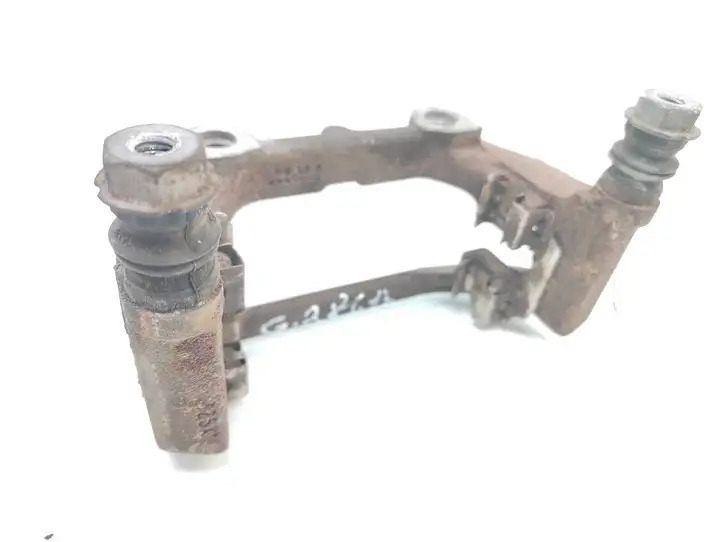 Mercedes-Benz GLE W166/C292 (2015 - 2019) Скоба заднего тормозного суппорта — фото 3