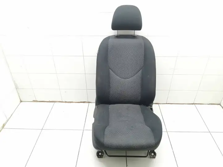 Toyota RAV 4 (XA30) (2006 - 2016) Переднее сиденье пассажира — фото 1