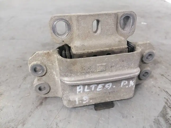 Seat Altea XL (2004 - 2015) 1K0199555M Опора двигателя — фото 1