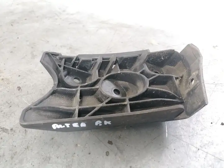Seat Altea XL (2004 - 2015) 5P0807183A Кронштейн переднего бампера — фото 1