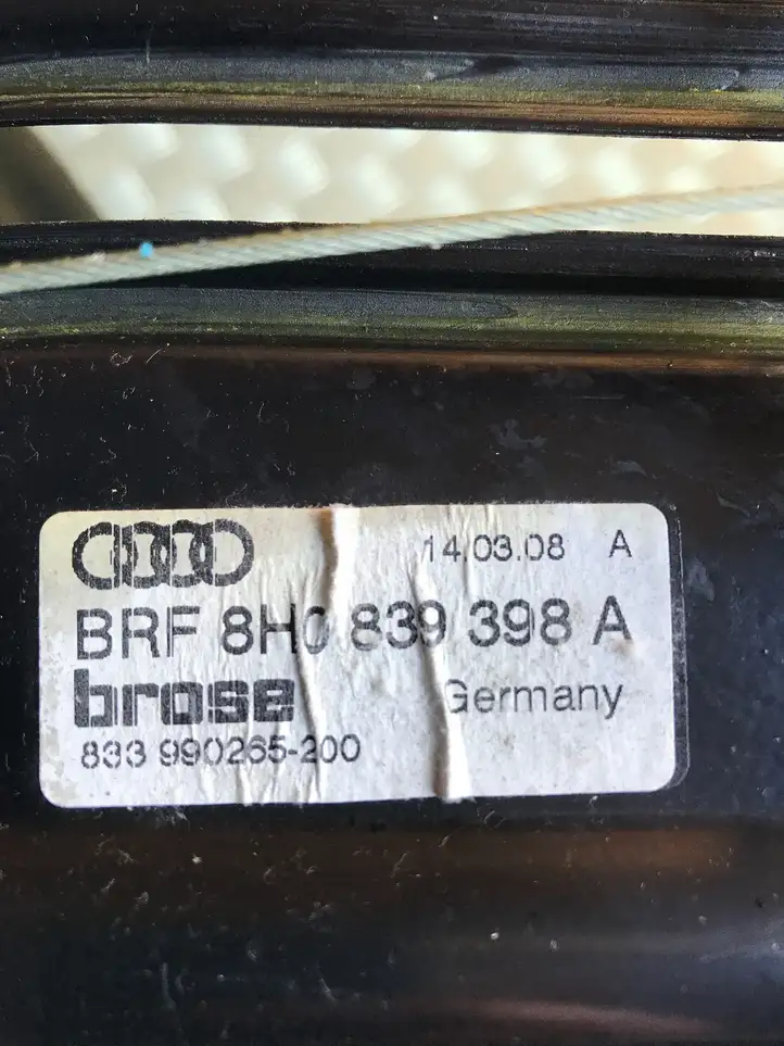 Audi A4 S4 B7 8E 8H (2004 - 2009) 8H0839398A Стеклоподъемник передней двери (комплект) — фото 2
