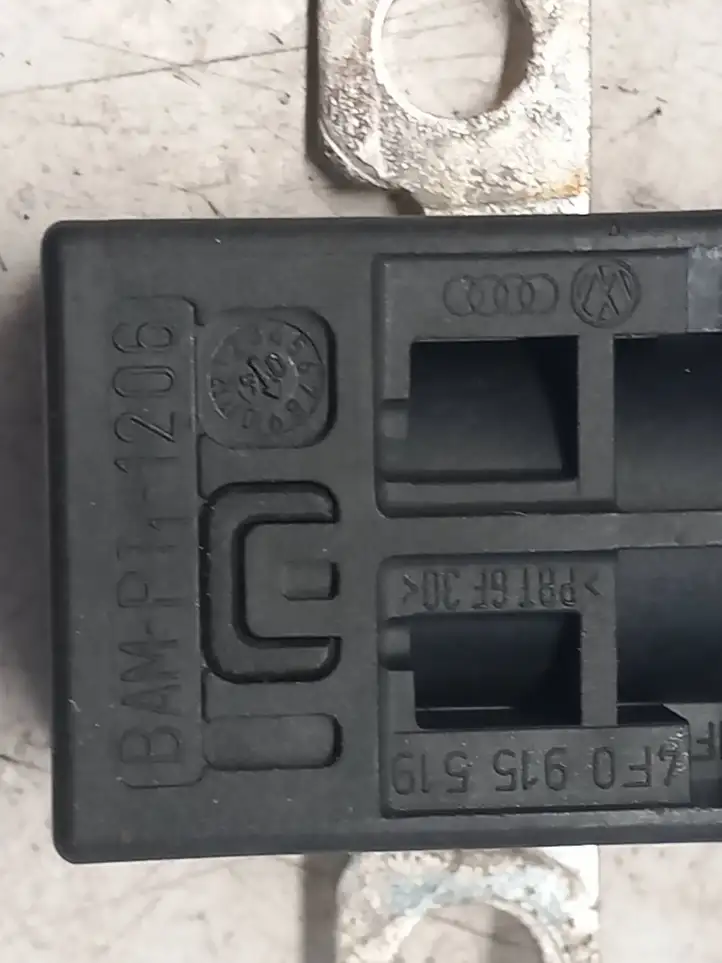 Audi Q7 4L (2005 - 2009) 4F0915519 Плюсовой провод аккумулятора — фото 2
