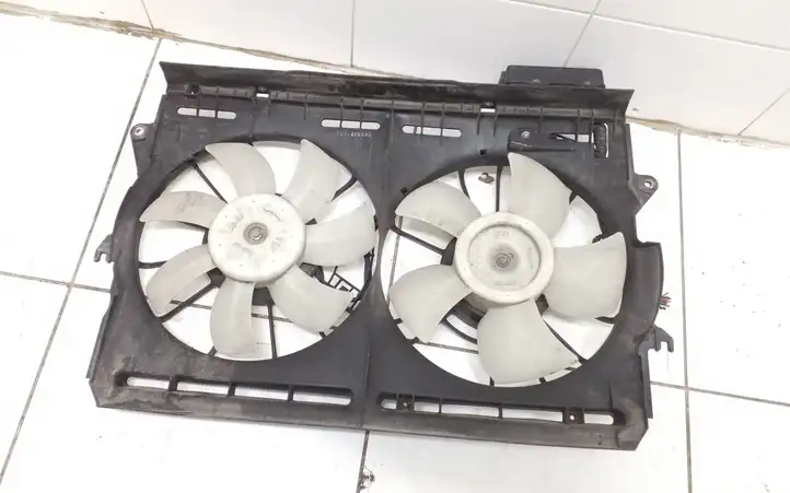 Toyota Avensis T250 (2006 - 2009) 1680009760 Дифузор радиатора — фото 1