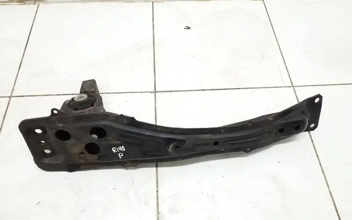 Toyota Avensis T250 (2006 - 2009) 123610R030 Передняя балка подвески — фото 1