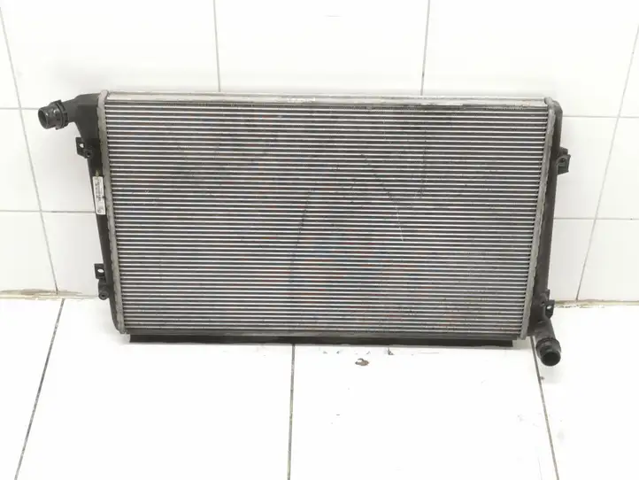 Audi A3/S3 8P (2004 - 2008) 1K0121251 Радиатор охлаждающей жидкости двигателя — фото 2