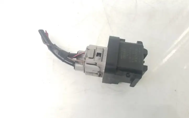 Toyota Avensis T250 (2006 - 2009) 2861067010 Реле накала свечей — фото 1