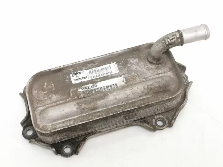 Toyota Avensis T250 (2006 - 2009) 157100R01000 Кронштейн масляного фильтра — фото 1