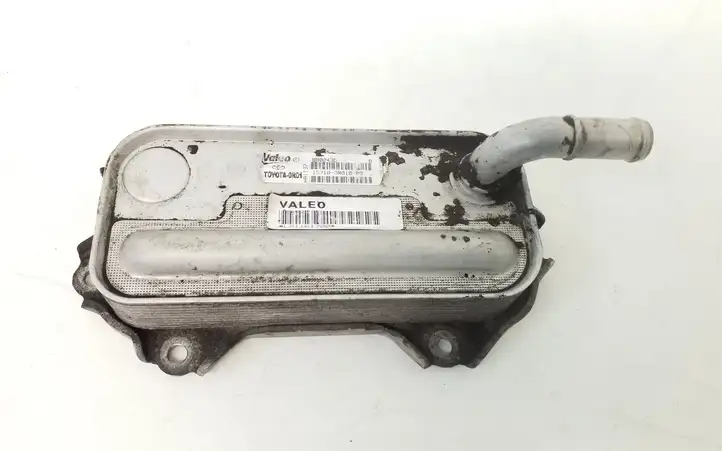 Toyota Avensis T250 (2006 - 2009) 157100R01000 Кронштейн масляного фильтра — фото 1