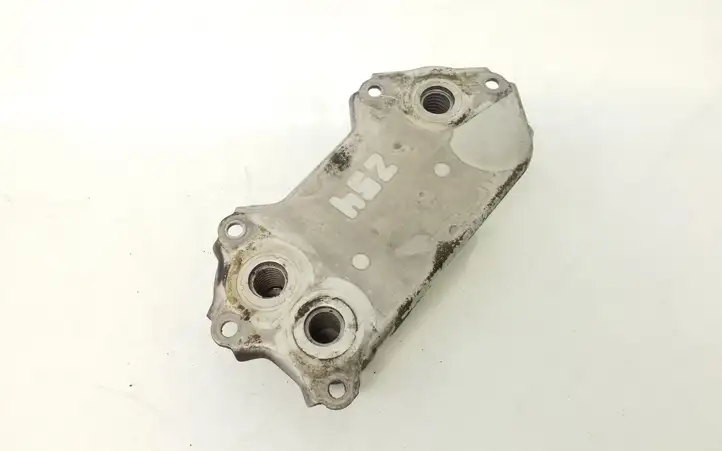 Toyota Avensis T250 (2006 - 2009) 157100R01000 Кронштейн масляного фильтра — фото 3