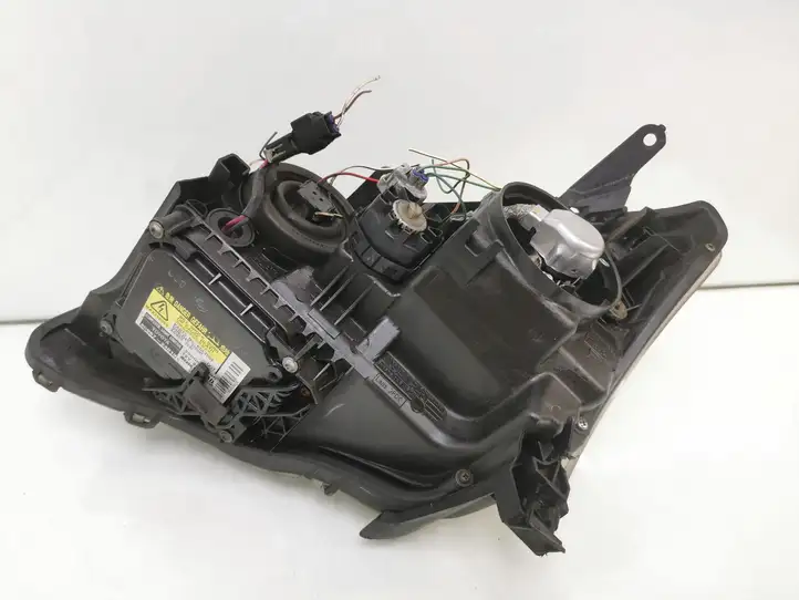 Toyota Avensis T250 (2006 - 2009) 8596724010 Передняя фара — фото 6