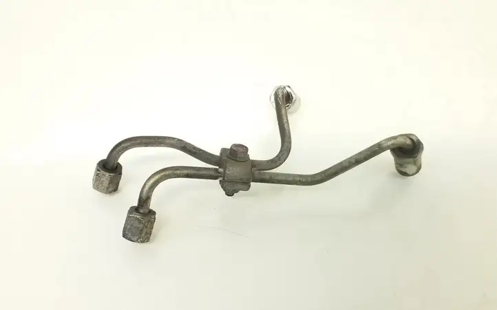 Toyota Avensis T250 (2006 - 2009) Трубка топливной системы — фото 1