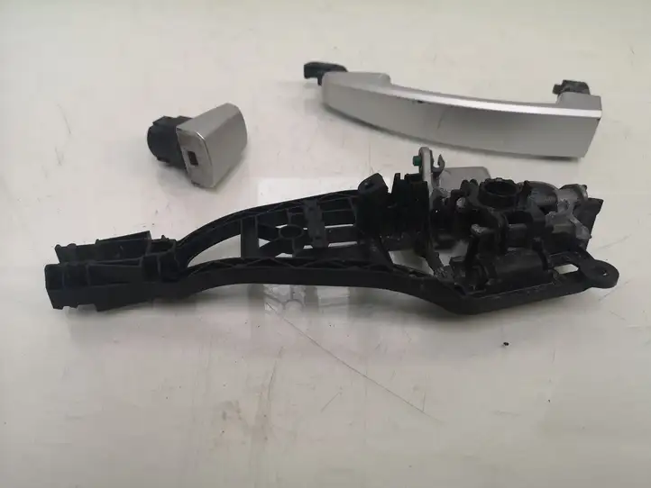 Opel Zafira B (2006 - 2008) 24463524 Наружная ручка двери — фото 2