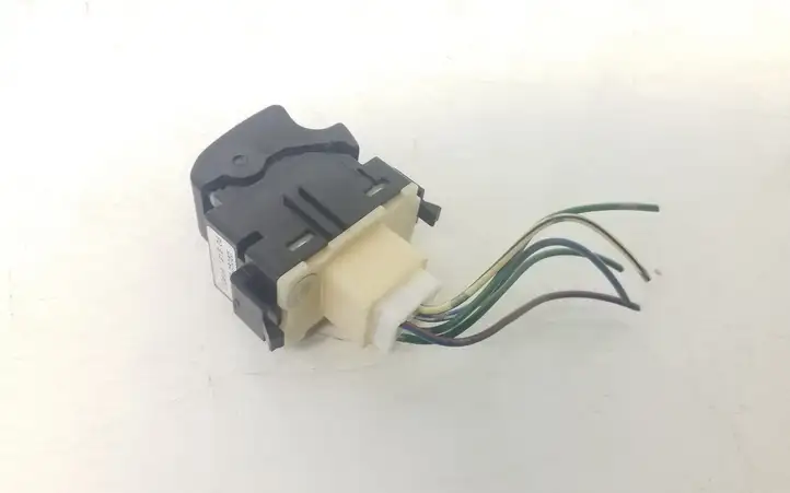 Toyota Avensis T250 (2006 - 2009) 8481005050 Блок кнопок стеклоподъемников — фото 3