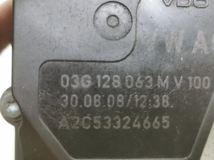 Volkswagen PASSAT B6 (2005 - 2010) 03G128063M Дроссельная заслонка — фото 6