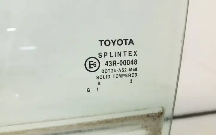 Toyota Avensis T250 (2003 - 2006) Стекло задней двери — фото 2