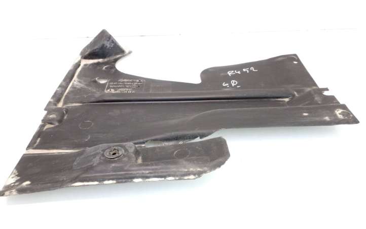 Audi A6 (2004 - 2008)  4F0825216A Защита дна топливного бака