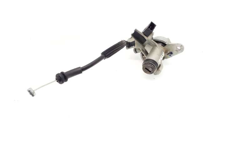 Audi A6 (2004 - 2008)  8E0827573 Замок задней крышки (наружный)