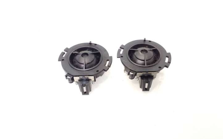 Audi A5 (2007 - 2011)  8T0035399 Высокочастотный динамик задних дверей 