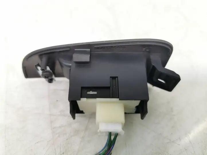 Toyota Avensis T250 (2006 - 2009) 7427105020 Блок кнопок стеклоподъемников — фото 2