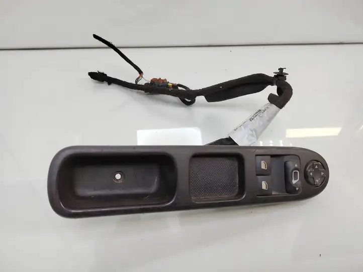 Peugeot 207 (2006 - 2009) 9654859677 Блок кнопок стеклоподъемников — фото 1