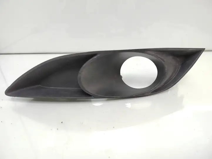 Toyota Auris 150 (2006 - 2012) 8148202040 Решетка противотуманной фары — фото 1