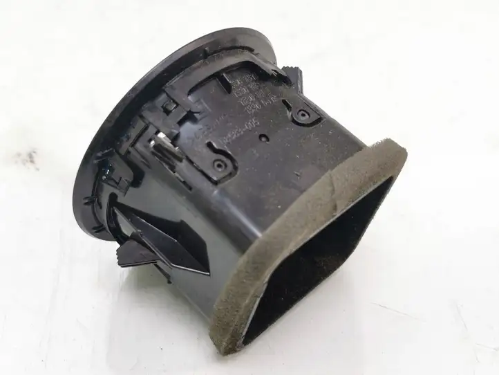 Opel Corsa D (2010 - 2014) 13363313 Боковой воздушный дефлектор — фото 3