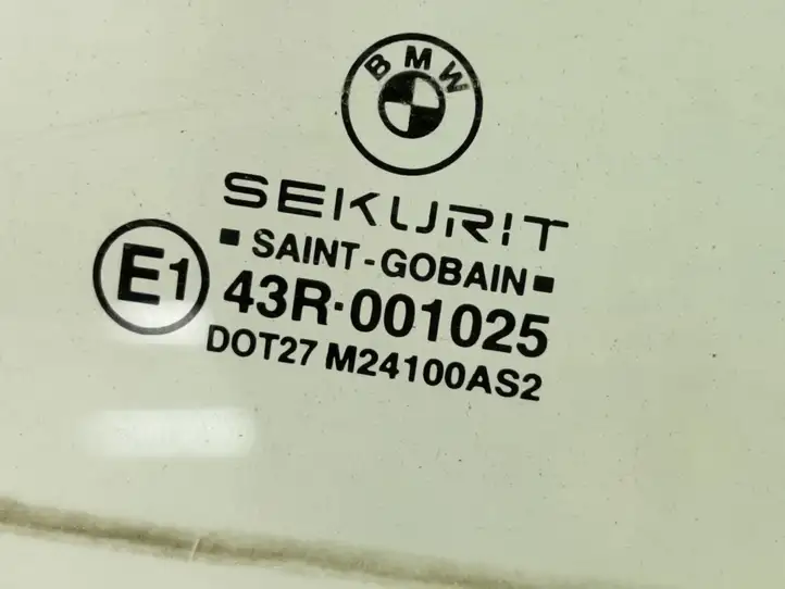BMW 3 E46 (1998 - 2005) Стекло задней двери — фото 2