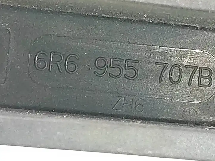 Volkswagen Golf VII (2013 - 2019) 6R6955707B Поводок заднего стеклоочистителя — фото 4