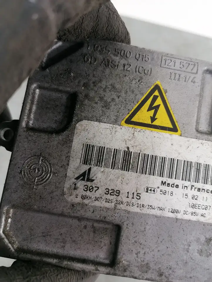 Audi A4 S4 B7 8E 8H (2004 - 2009) 1307329115 Блок розжига ксенона — фото 2