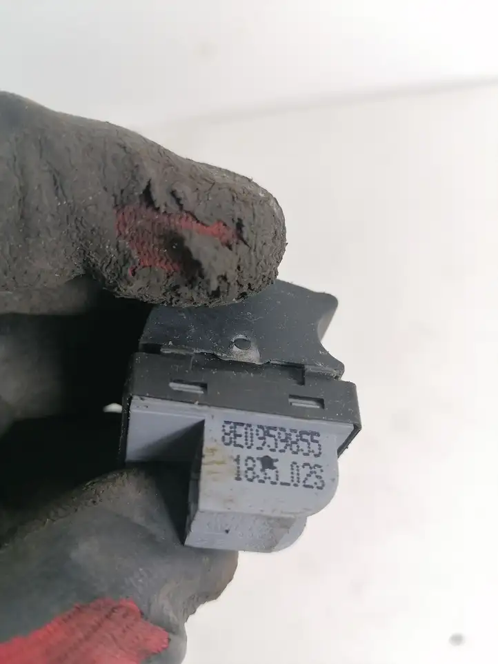 Audi A4 S4 B7 8E 8H (2004 - 2009) 8E0959855 Кнопка стеклоподъемников — фото 2