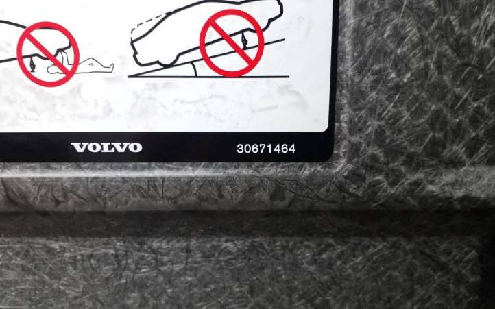Volvo XC60 (2008 - 2013)  30671464 Пол багажника
